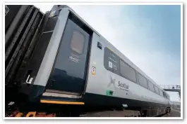  ?? SCOTRAIL ALLIANCE. ?? ScotRail 40601 stands at Haymarket, displaying the sliding door fitted to the Mk 3s that will enter traffic north of the border.