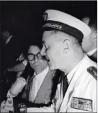  ?? DR/COLL. B. ZELLER ?? Le général Edmond Jouhaud s’exprimant au micro à Alger en mai 1958.