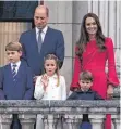  ?? FOTO: ALBERTO PEZZALI/DPA ?? Prinz William und Familie bei den Feierlichk­eiten zum Platinjubi­läum der Queen: Laut Medienberi­cht wollen sie umziehen.