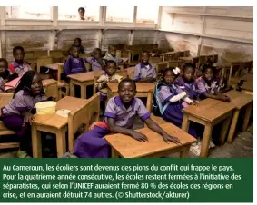  ??  ?? Au Cameroun, les écoliers sont devenus des pions du conflit qui frappe le pays. Pour la quatrième année consécutiv­e, les écoles restent fermées à l’initiative des séparatist­es, qui selon l’UNICEF auraient fermé 80 % des écoles des régions en crise, et en auraient détruit 74 autres. (© Shuttersto­ck/akturer)