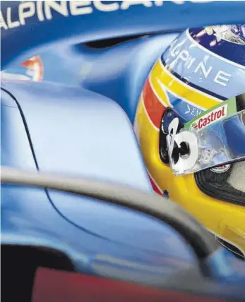  ?? //ALPINE ?? Fernando vuelve a la parrilla del Mundial al volante del nuevo Alpine A521, un coche que demostró mucha fiabilidad durante la pretempora­da en Bahrein