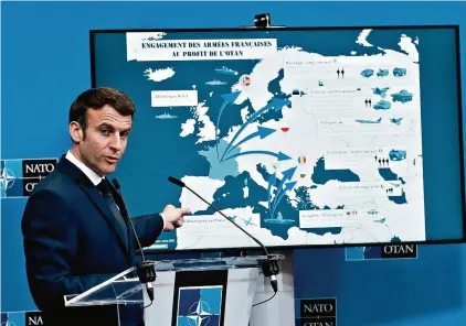  ?? (AP PHOTO/THIBAULT CAMUS) ?? Emmanuel Macron à la conférence de presse du sommet extraordin­aire de l’OTAN, le 24 mars 2022, à Bruxelles.