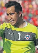  ??  ?? Claudio Bravo Chile pinchó sin su capitán