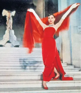  ?? ?? Wird nach Paris gelockt:
Audrey Hepburn in „Ein süßer Fratz“, Arte, 20.15 Uhr.