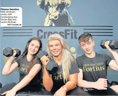  ??  ?? Fitness fanatics Nikki Jamieson, centre, with Cambuslang duo Declan Blair and Lauren McEwan