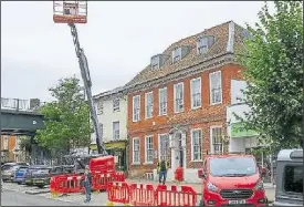  ?? ?? The Queen Anne ‘gem’ in Hungerford High Street