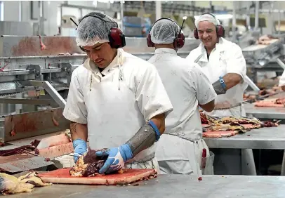  ?? SCOTT HAMMOND/ STUFF ?? Beef is boned for the export market at the CMP Marlboroug­h processing plant.