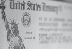  ?? TRIBUNE NEWS SERVICE ?? The loose consensus of economists and many Washington lawmakers contacted by McClatchy is to keep giving the millions of people out of work that extra $600 a week, or at least some emergency payment, as unemployme­nt benefits. But is it really the best way forward?