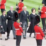  ?? ?? Sir Tony Blair was among the congregati­on at Windsor.