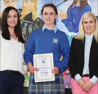  ?? All photos by Sheila Fitzgerald ?? Music Student of the Year Aoife Buckley with her Teacher Monica Flynn and guest of honour Sinead Kane.