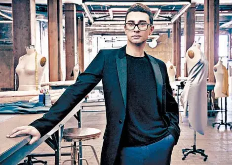  ?? MILLER MOBLEY PHOTO ?? Christian Siriano, who’s serving as the mentor on “Project Runway,” says he thinks about a range of bodies when he’s designing clothes. “I’m not just thinking about one body anymore,” he says.