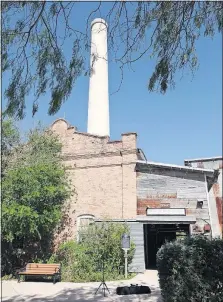  ?? [STEVE STEPHENS/DISPATCH PHOTOS] ?? The old, retired powerplant in Hidalgo, Texas, is a World Birding Center site.