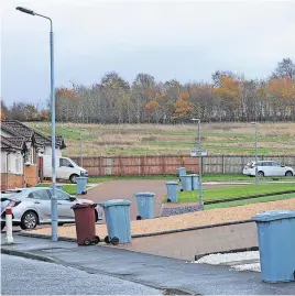  ?? ?? Building site Manse Brae (tree line) from Redwood Crescent