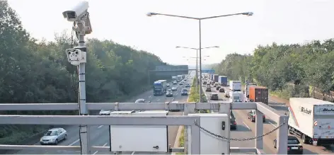  ?? FOTO: BERNHARD MEIER/STRASSEN.NRW ?? Die 200 Kameras von Straßen.NRW sollen bei der Steuerung des Verkehrs an neuralgisc­hen Punkten wie hier auf der A 3 helfen.