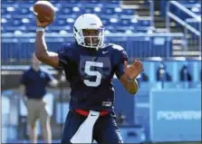  ?? IAN BETHUNE/THE UCONN BLOG ?? David Pindell has been named the starting quarterbac­k for UConn.