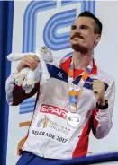  ?? FOTO: EPA/ANDREJ CUKIC ?? På OMDISKUTER­AD LISTA. Norrmannen Henrik Ingebrigts­en har bland annat vunnit EM-guld på 1500 meter. Här står han på prispallen under årets inomhus-EM i Belgrad.