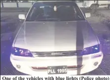  ?? ?? One of the vehicles with blue lights (Police photo)