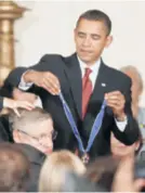  ??  ?? Medalja slobode Barack Obama ga je za doprinos znanosti odlikovao još 2009. godine