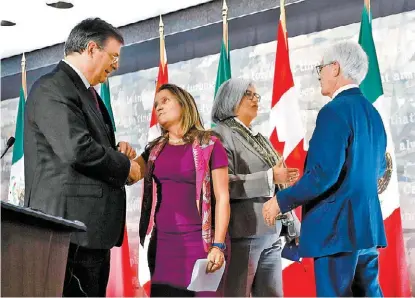  ?? LARS HAGBERG/AFP ?? El próximo canciller se reunió con la ministra canadiense de Asuntos Exteriores, Chrystia Freeland.