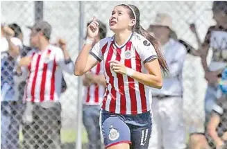  ??  ?? La jugadora del Rebaño decidió dejar el futbol para iniciar un proyecto personal en la televisión.