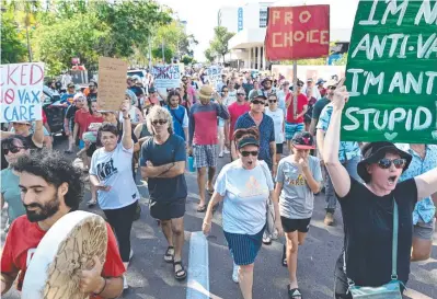  ?? ?? Protesters rally against the vaccine mandates. Picture: Julianne Osborne
