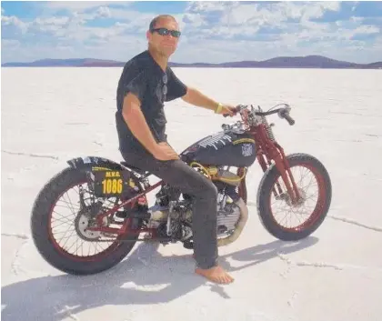  ?? Photo / sista.v@hotmail.com ?? Kevin Parkinson on his 1940 Harley Davidson on Lake Gairdner in South Australia.