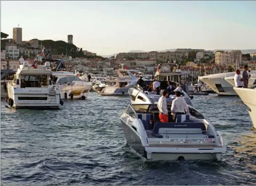  ??  ?? Les salons nautiques sont très impactés, partout sur la planète. Ils sont soit reportés, soit annulés. Le cas du salon de Cannes est encore incertain.