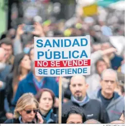  ?? A. PÉREZ MECA / EP ?? Uno de los muchos carteles que se pudieron ver por las calles de Madrid.