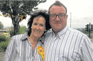  ??  ?? ●●Former Rochdale MP Liz Lynne has been campaignin­g with Lib Dem candidate Coun Andy Kelly