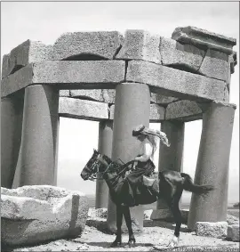  ?? NEWCASTLE UNIVERSITY/ VITAGRAPH FILMS ?? Gertrude Bell in a scene from the historical documentar­y “Letters From Baghdad.”