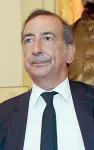  ??  ?? Giuseppe Sala
In carica dal 2016, 62 anni, di centrosini­stra