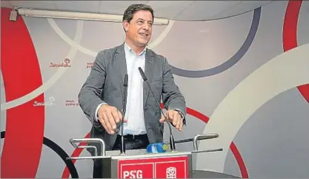  ?? XOAN REY / EFE ?? Besteiro, líder socialista gallego, es el gran ausente en el vídeo de los barones socialista­s de apoyo al PSC