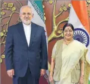  ?? SONU MEHTA/HT PHOTO ?? Minister of external affairs Sushma Swaraj with Iranian foreign minister Mohammad Javad Zarif ahead of their meeting in New Delhi on Monday.