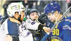  ?? KEYSTONE ?? Für den HC Davos gab es vom EV Zug aufs Dach.