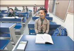  ?? SANJEEV VERMA/HT PHOTO ?? Students attend a class at Kautilya Govt. Sarvodaya Bal Vidyalaya in January. Schools in Delhi had reopened briefly for Class 10 and 12 students with several restrictio­ns.