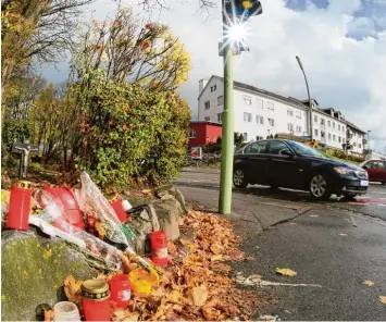  ?? Foto: Mathias Wild ?? An dieser Kreuzung in Kaufbeuren starb Lucas K. vor vier Wochen. Ein Lastwagen überrollte den 16 Jährigen.