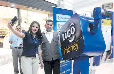  ??  ?? Los capitalino­s ya son parte de este interesant­e concurso de Tigo Money.