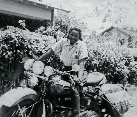  ?? COURTESY OF ANN FERRAR, BIOGRAPHER OF BESSIE STRINGFIEL­D ?? Stringfiel­d on her Harley in the 1940s. Thirty years after her death, more of her story is coming to light.