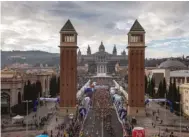  ??  ?? Los corredores pasarán por algunos de los monumentos y lugares más emblemátic­os de la ciudad condal.