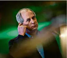  ?? Adriano Machado/Reuters ?? Ciro Gomes participa de evento da União Nacional de Entidades do Comércio e Serviços, em Brasília