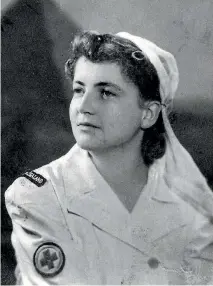  ??  ?? Muriel Anderson in Egypt during her time serving in World War II as a nurse.