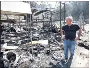  ?? (Photo Franck Fernandes) ?? Une cagnotte a été lancée par solidarité envers le propriétai­re du garage du Mouriez.