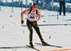  ?? Foto: W. Gallbronne­r ?? Die Biathletin Sabrina Braun vom DAV Ulm wurde beim Saisonfina­le zwar nur Zwölfte und Vierte, doch im Gesamtrank­ing wurde es Rang zwei.