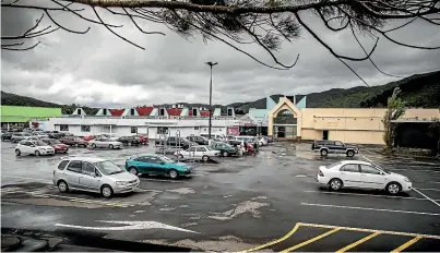  ?? MAARTEN HOLL/ STUFF ?? Wainuiomat­a Shopping Centre has been in decline for years as retailers have packed up and gone elsewhere.