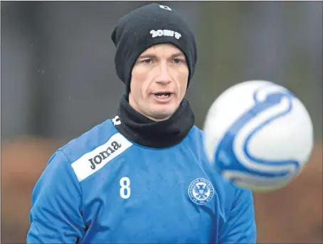  ?? All pictures: PPA. ?? Former Dons midfielder Gary McDonald in training with St Johnstone yesterday.