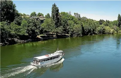  ?? DOMINICO ZAPATA/ STUFF ?? The Waikato River was a major transport corridor for hundreds of years but is now mainly the preserve of pleasure craft.