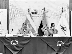  ?? Cortesía ?? • El Pleno del CNE sesionó el viernes pasado en Guayaquil para resolver sobre la nueva papeleta del binomio presidenci­al.