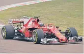  ?? FOTO: AP ?? Der Ferrari SF70 H: Mit diesem Wagen will Sebastian Vettel wieder angreifen.