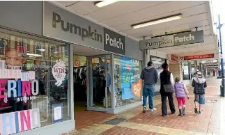  ?? PHOTO: STEPHEN RUSSELL/FAIRFAX NZ ?? It was too early to say when stores would close, receivers said.