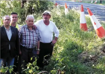  ??  ?? Pictured at the site in Carrownada­rngy, Geevagh where a number of vehicles have come off the R284 Road are: Councillor Chris MacManus and local residents John Duignan, John James Travers and Peter Costello.